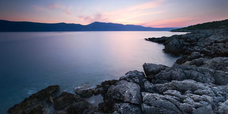 婴幼儿服装选购指南：聚焦亚亚星等优质母婴产品，守护宝宝健康成长